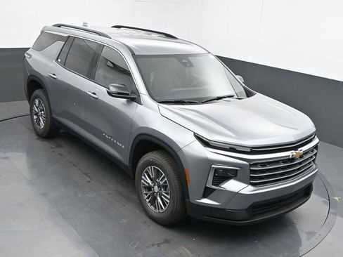 New 2026 Chevrolet Traverse LT w/ LPO, Floor Liner Package image 36