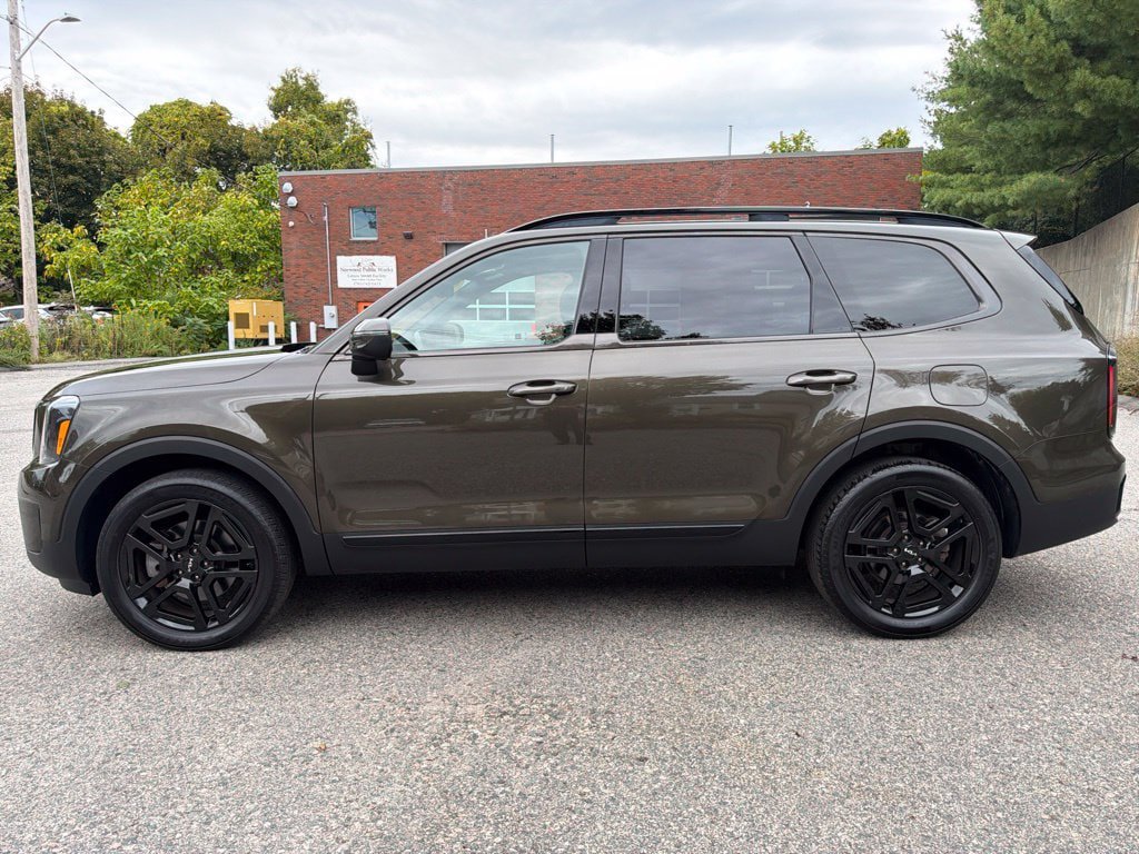 Certified 2024 Kia Telluride EX X-Line AWD/4WD image 4