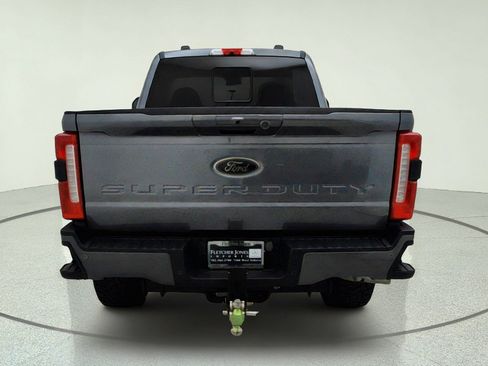 Used 2024 Ford F250 Lariat w/ Black Appearance Package AWD/4WD image 10