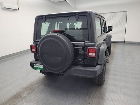 Used 2018 Jeep Wrangler Unlimited Sport AWD/4WD image 7