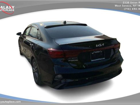 Used 2023 Kia Forte LXS FWD image 7