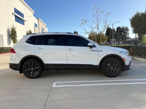 Used 2022 Volkswagen Tiguan SE image 6