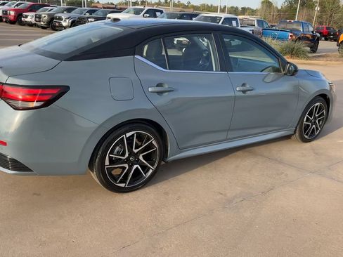 Used 2024 Nissan Sentra SR w/ Trunk Package FWD image 9