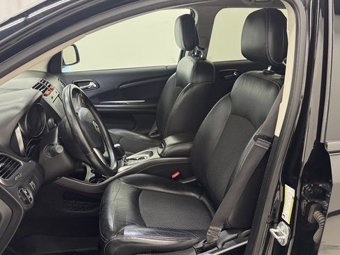Used 2019 Dodge Journey Crossroad AWD/4WD image 16