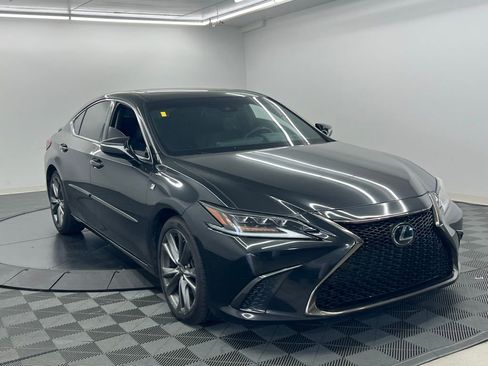 Used 2019 Lexus ES 350 F Sport image 2