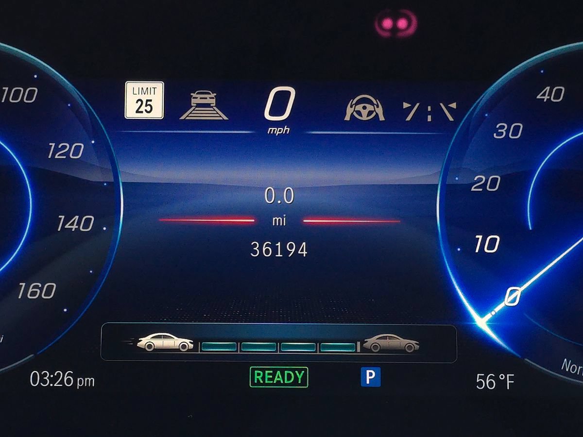 Used 2023 Mercedes-Benz EQS 580 4MATIC SUV image 35