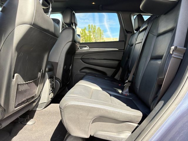 Used 2019 Jeep Grand Cherokee Limited AWD/4WD image 17