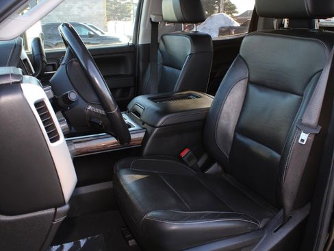 Used 2019 GMC Sierra 3500 SLT w/ Duramax Plus Package image 17