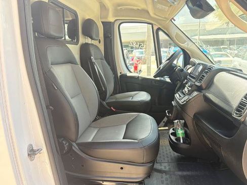 Used 2025 RAM ProMaster 2500 w/ Convenience Group FWD image 28