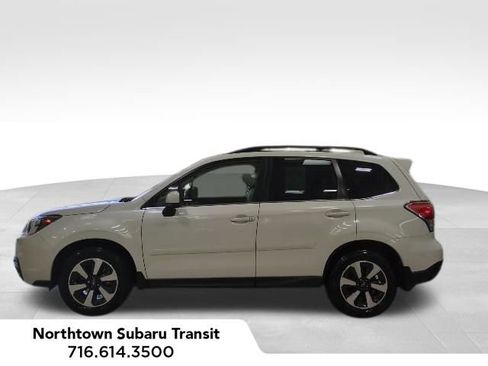 Used 2018 Subaru Forester 2.5i Limited AWD/4WD image 2