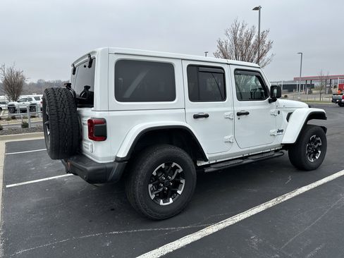 Used 2024 Jeep Wrangler Unlimited Rubicon 4xe image 10