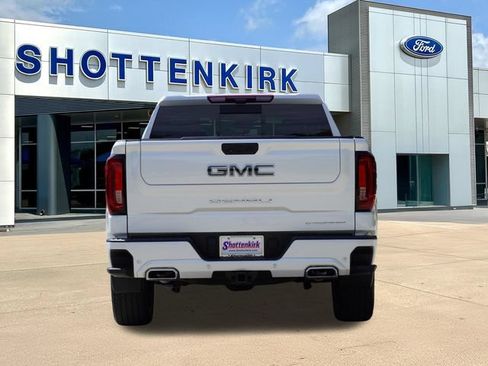Used 2023 GMC Sierra 1500 Denali Ultimate AWD/4WD image 8
