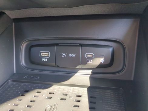 New 2026 Hyundai Venue SEL image 24