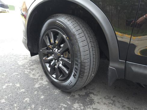 Used 2018 Nissan Rogue Sport S image 37