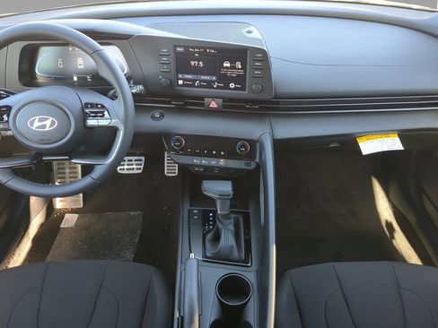 New 2025 Hyundai Elantra Sport image 13