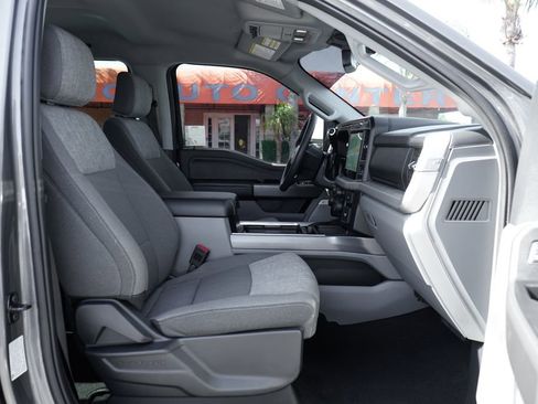 Used 2025 Ford F250 XLT w/ Black Appearance Package AWD/4WD image 38