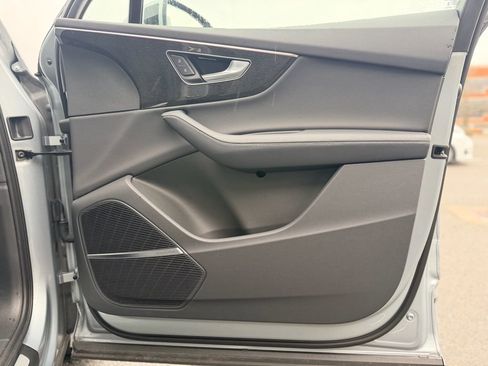 Certified 2025 Audi Q7 3.0T Premium Plus image 24