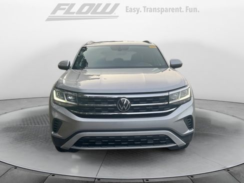 Used 2021 Volkswagen Atlas Cross Sport SE image 2