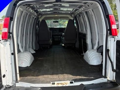 Used 2021 Chevrolet Express 2500 w/ Driver Convenience Package RWD image 8
