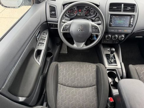 Used 2025 Mitsubishi Outlander Sport ES AWD/4WD image 9