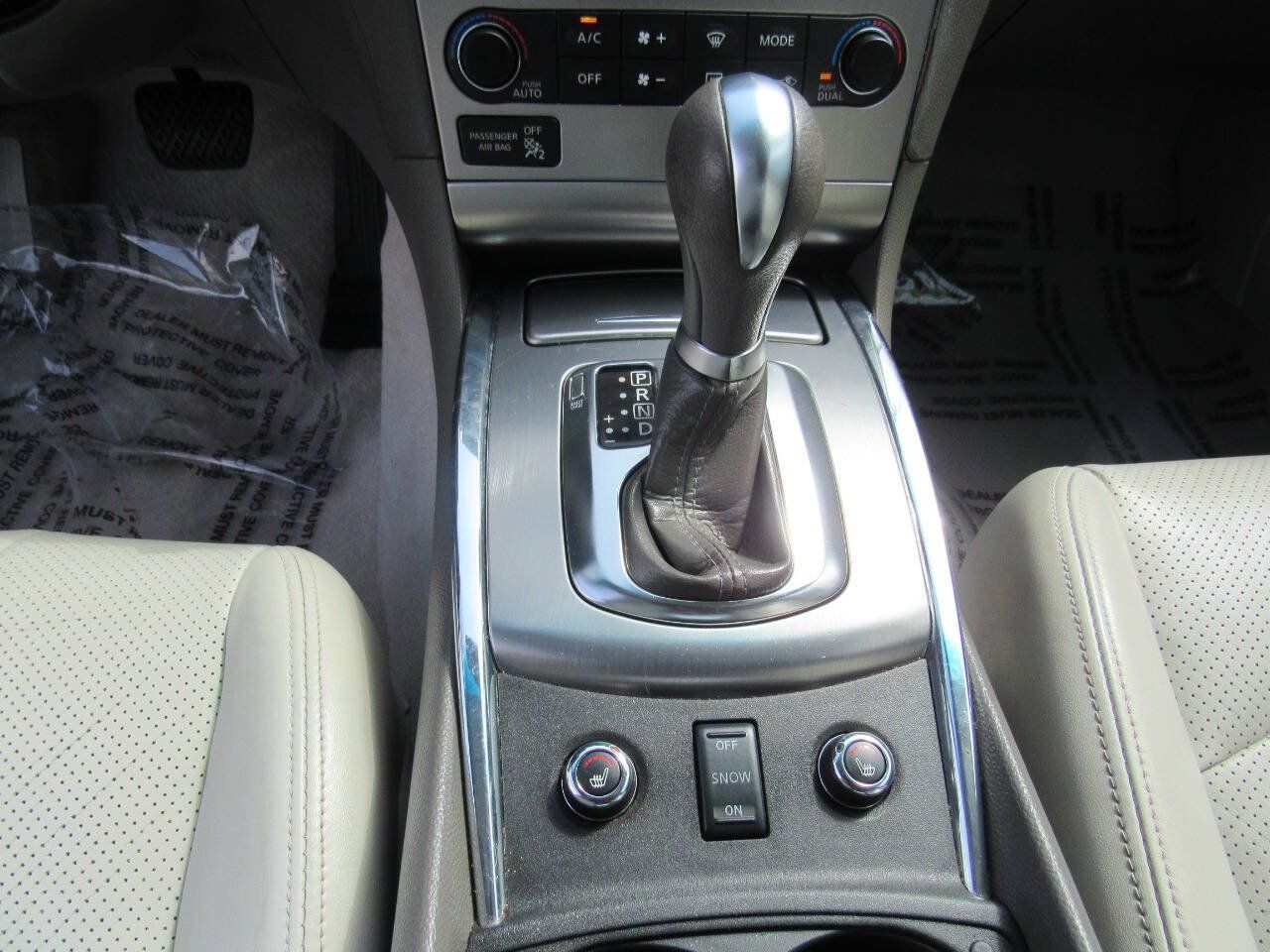 Used 2011 INFINITI G37 x Sedan w/ Premium Pkg AWD/4WD image 26