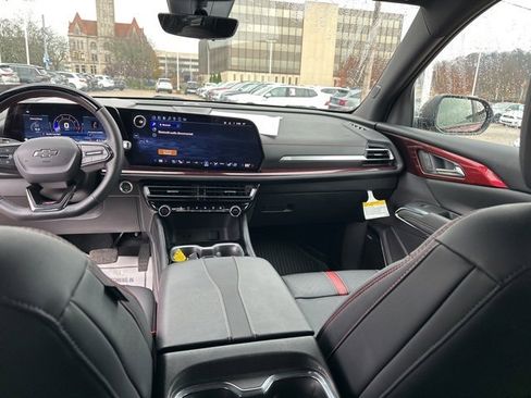 Certified 2024 Chevrolet Traverse RS w/ LPO, Floor Liner Package image 18