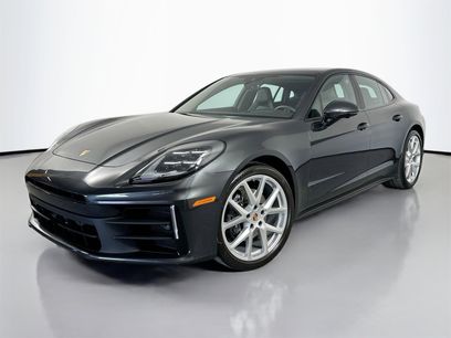 New 2025 Porsche Panamera 4