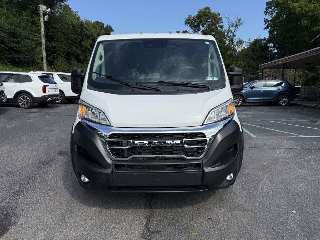 Used 2025 RAM ProMaster 2500 w/ U-Haul Equipment Group FWD image 8