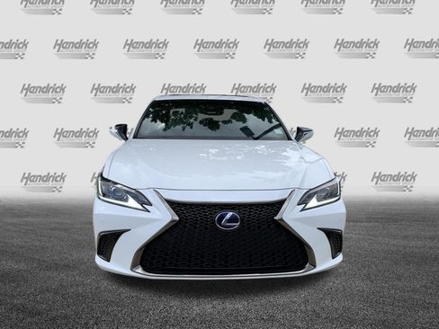 Used 2022 Lexus ES 300h F Sport w/ Accessory Package 2 FWD image 3