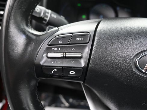 Used 2021 Hyundai Kona Limited w/ Cargo Package image 23