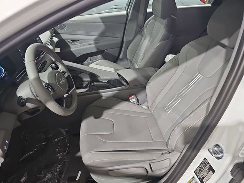 New 2026 Hyundai Elantra Sport FWD image 16
