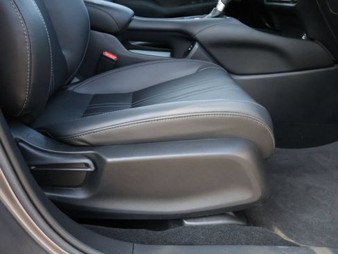 Certified 2024 Honda HR-V EX-L image 10