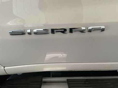 Used 2021 GMC Sierra 1500 SLE AWD/4WD image 25