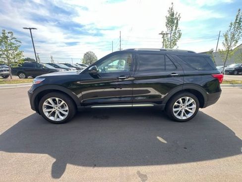 Used 2023 Ford Explorer Platinum w/ Technology Package AWD/4WD image 8