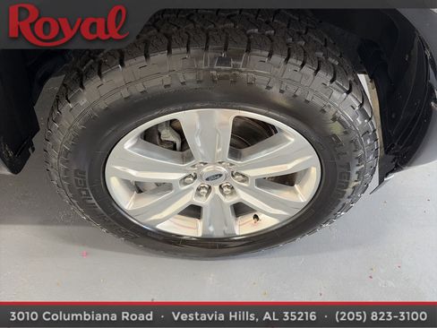Used 2019 Ford F150 Platinum w/ Equipment Group 701A Luxury AWD/4WD image 8