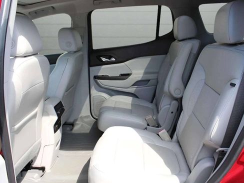 Used 2020 GMC Acadia SLT image 22