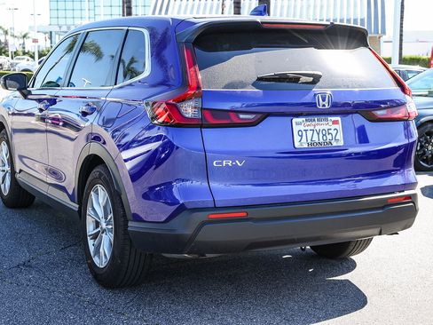 Used 2025 Honda CR-V EX image 4