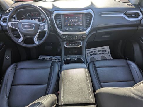 Used 2023 GMC Acadia SLT image 3