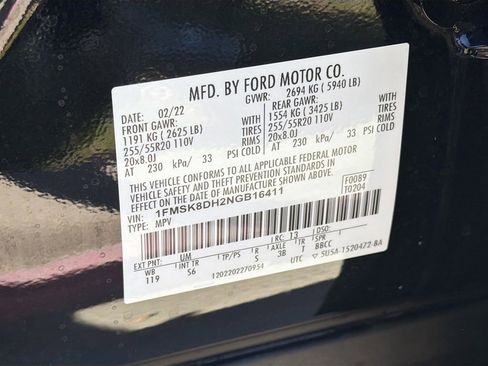 Used 2022 Ford Explorer XLT w/ Equipment Group 202A image 32