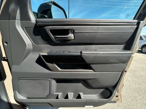Used 2026 Toyota Tundra Limited AWD/4WD image 39