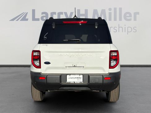 New 2025 Ford Bronco Sport Outer Banks image 4