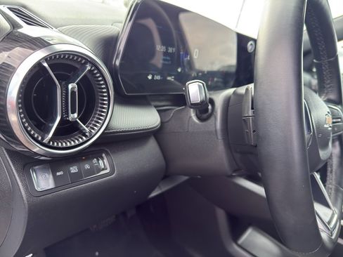 Used 2025 Chevrolet Equinox LT image 14