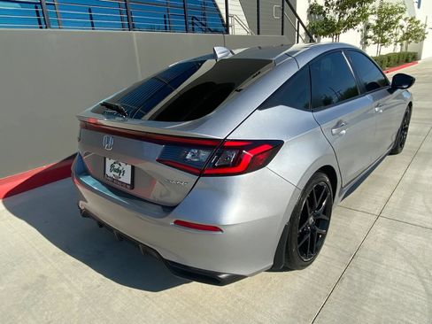 Used 2024 Honda Civic Sport image 6