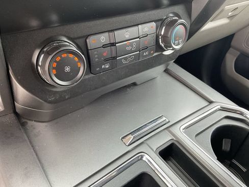 Certified 2019 Ford F150 XLT w/ Equipment Group 302A Luxury AWD/4WD image 20