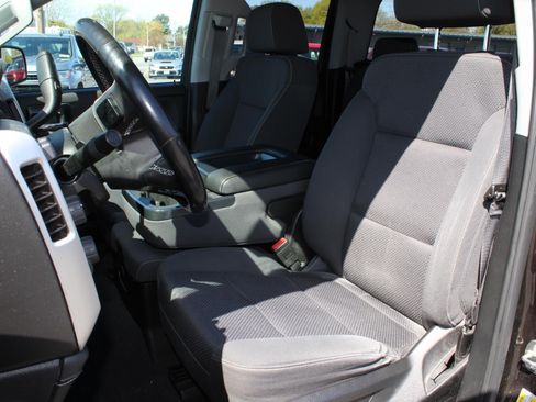 Used 2019 GMC Sierra 1500 SLE w/ SLE Value Package AWD/4WD image 15