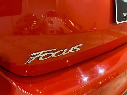 Used 2015 Ford Focus SE image 26