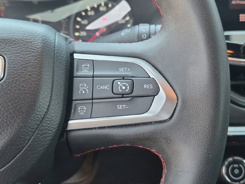 Used 2024 Jeep Compass Trailhawk AWD/4WD image 24
