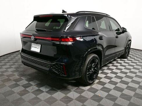 New 2026 Volkswagen Tiguan SE R-Line FWD image 3