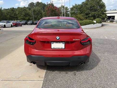 Used 2022 BMW 230i Coupe w/ Convenience Package RWD image 7