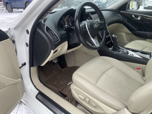 Used 2018 INFINITI Q50 Luxe w/ Essential Package (3.0T Luxe) image 9